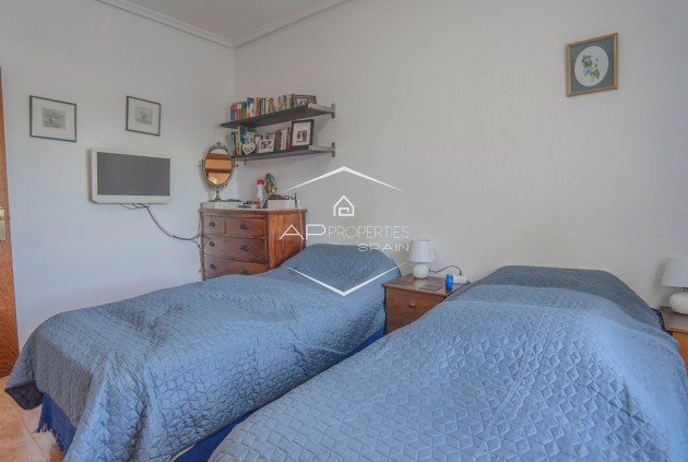 Revente - Finca -
Orihuela - San Bartolome