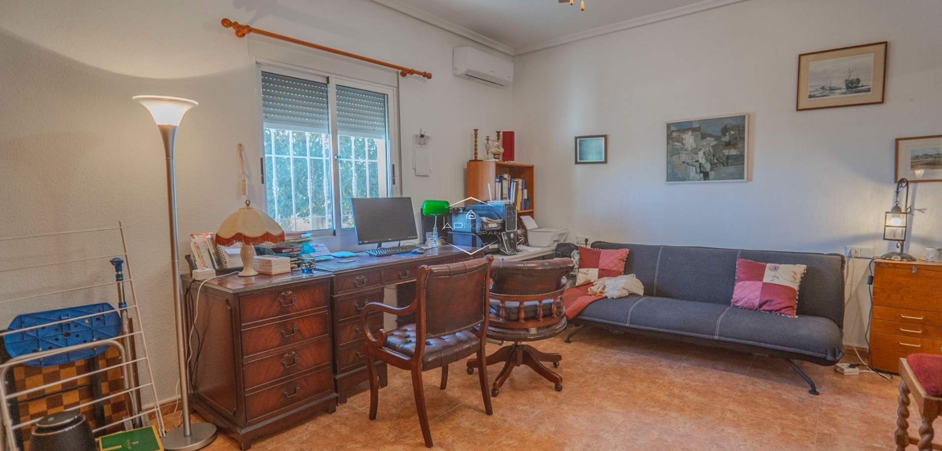 Revente - Finca -
Orihuela - San Bartolome