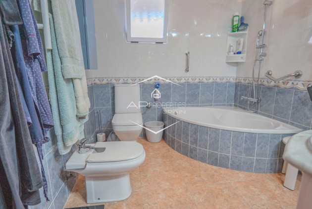 Revente - Finca -
Orihuela - San Bartolome