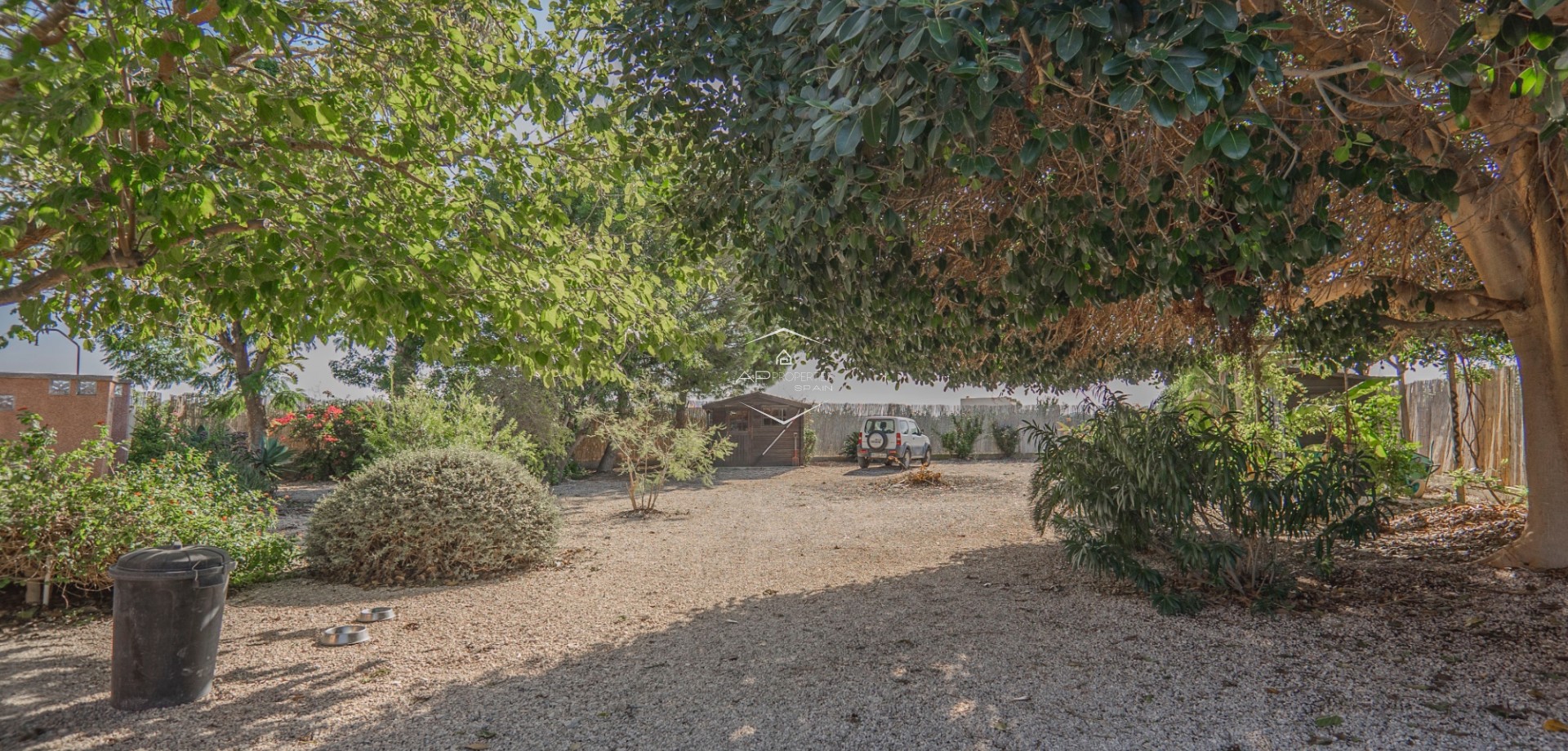 Revente - Finca -
Orihuela - San Bartolome