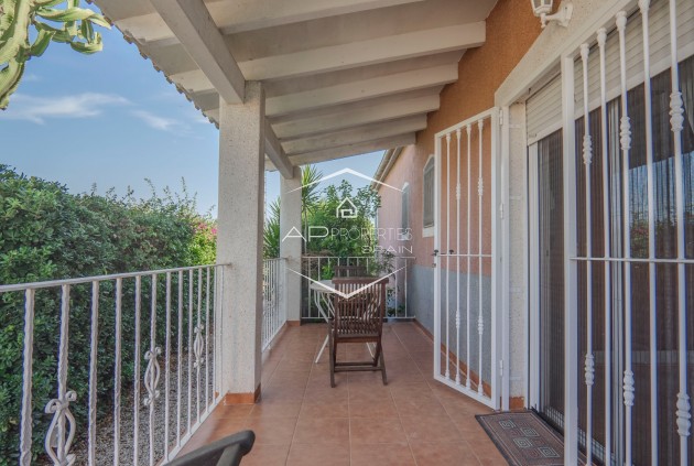 Revente - Finca -
Orihuela - San Bartolome