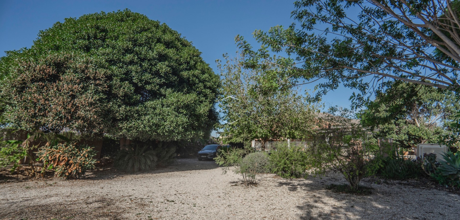 Revente - Finca -
Orihuela - San Bartolome