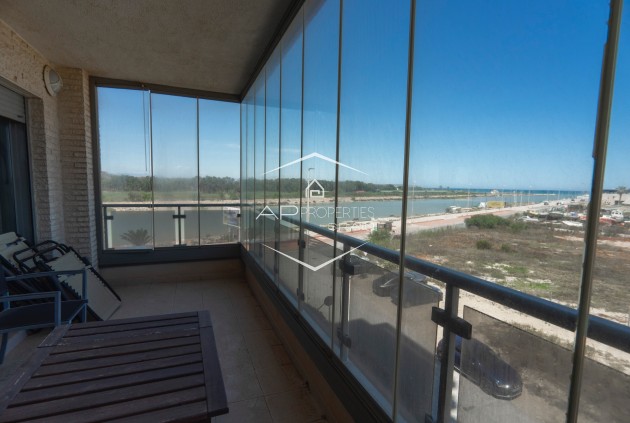 Herverkoop - Appartement- flat -
Guardamar del Segura - Puerto Deportivo