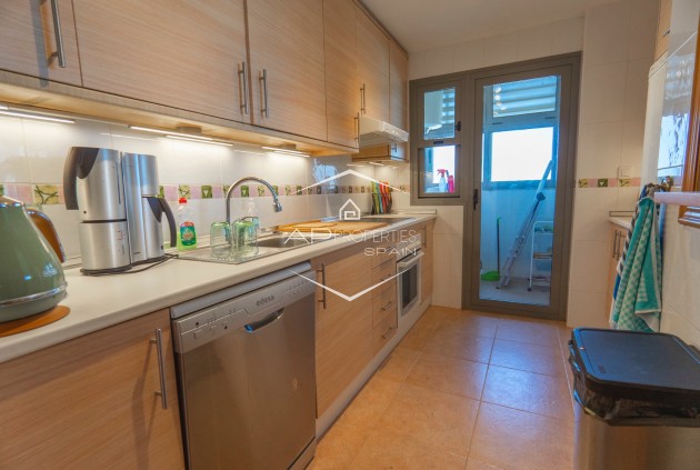 Herverkoop - Appartement- flat -
Guardamar del Segura - Puerto Deportivo
