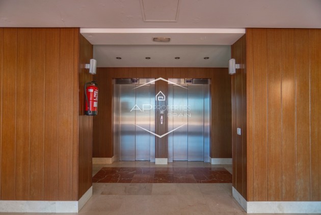 Herverkoop - Appartement- flat -
Guardamar del Segura - Puerto Deportivo