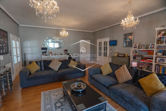 Herverkoop - Villa - Vrijstaand -
Las Heredades - Heredades