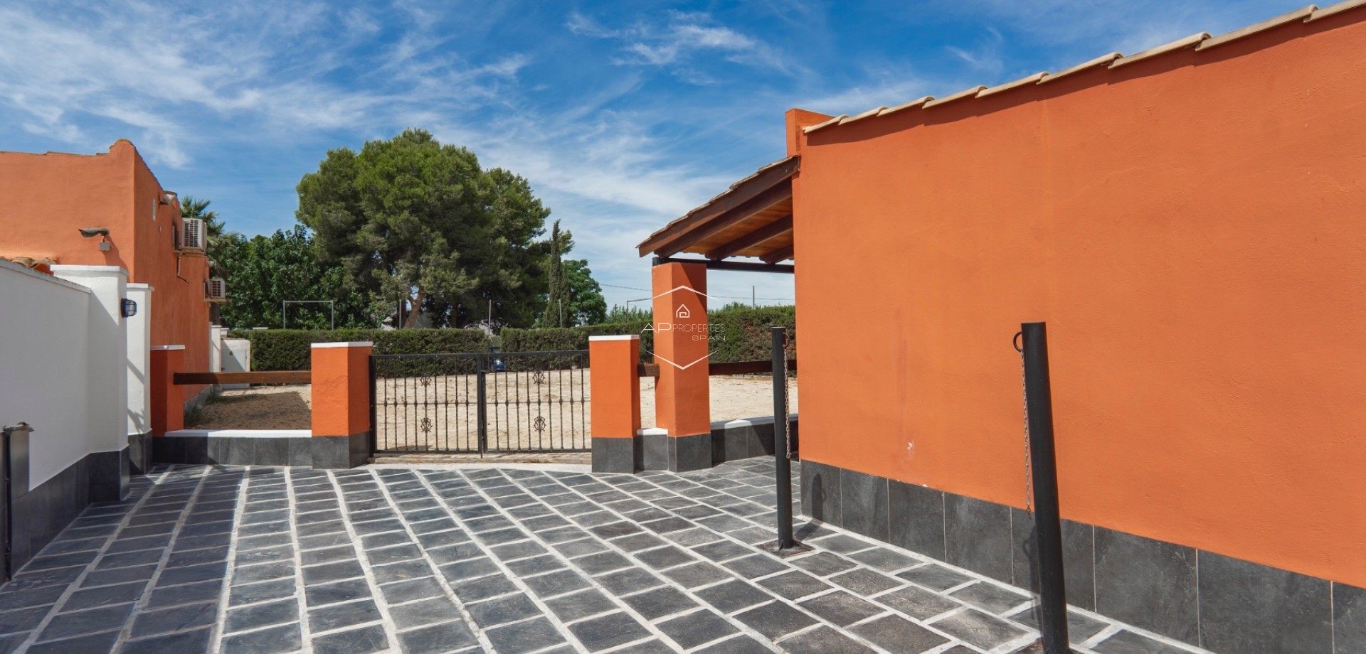 Herverkoop - Villa - Vrijstaand -
Las Heredades - Heredades