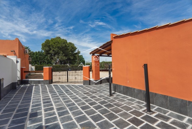 Herverkoop - Villa - Vrijstaand -
Las Heredades - Heredades