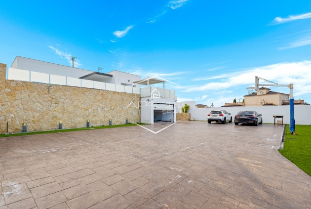 Resale - Villa - Detached -
Algorfa - Lomas De La Juliana