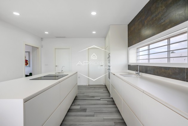 Resale - Villa - Detached -
Algorfa - Lomas De La Juliana