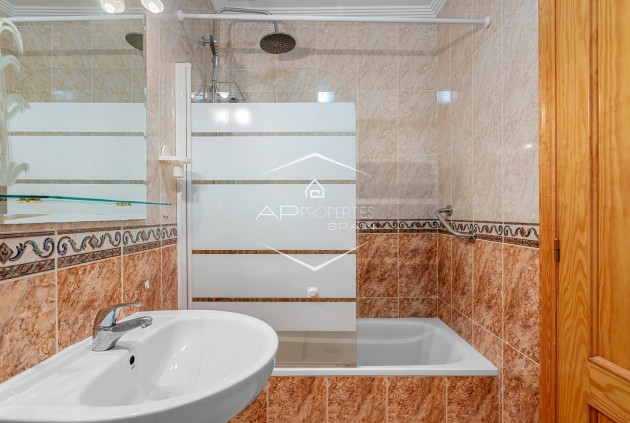 Herverkoop - Appartement- flat -
Torrevieja - La Mata