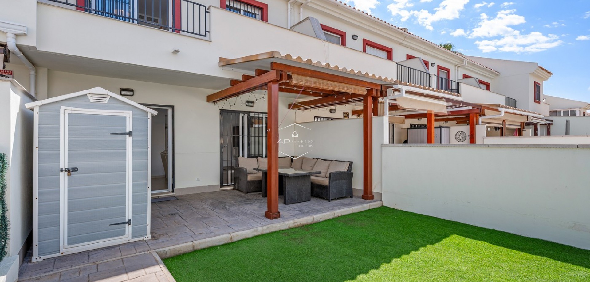 Herverkoop - Geschakelde woning -
Ciudad Quesada