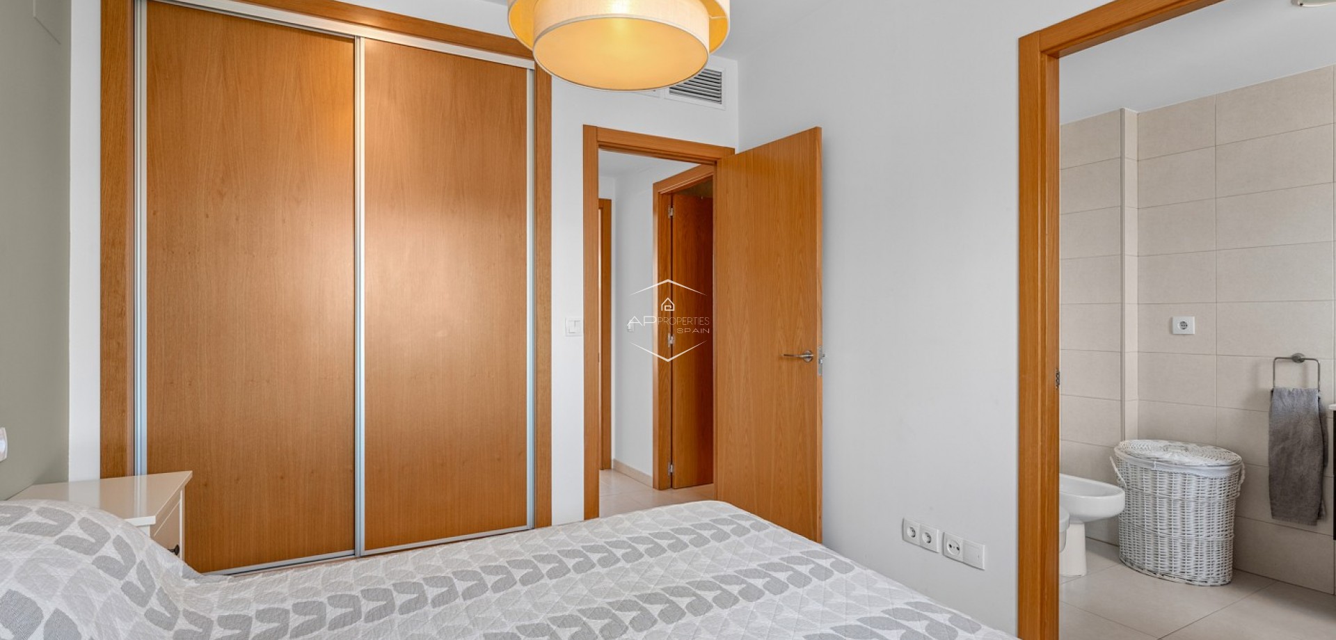 Herverkoop - Geschakelde woning -
Ciudad Quesada