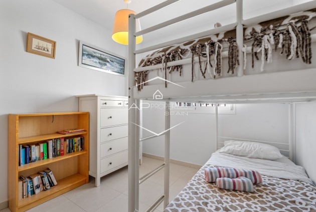 Herverkoop - Geschakelde woning -
Ciudad Quesada