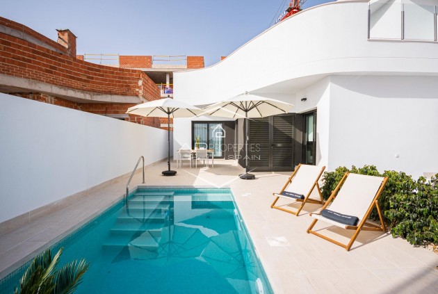 Nieuwbouw Woningen - Villa - Vrijstaand -
Torrevieja - Lago Jardín II