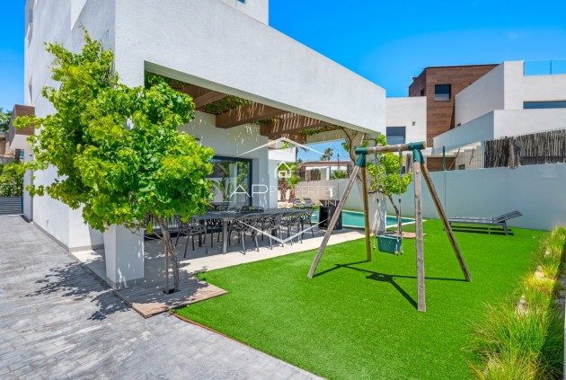 Resale - Villa - Detached -
Ciudad Quesada - Ciudad Quesada - Rojales