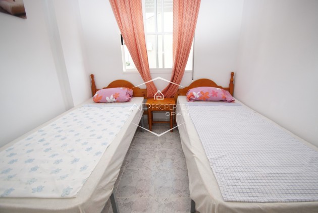 Resale - Bungalow -
Orihuela Costa - Playa Flamenca