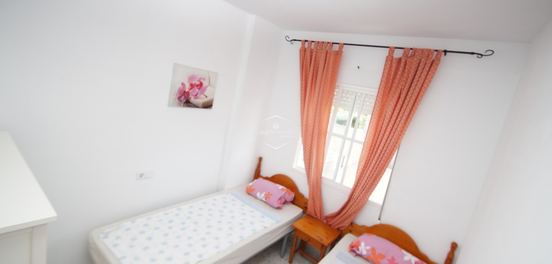 Resale - Bungalow -
Orihuela Costa - Playa Flamenca