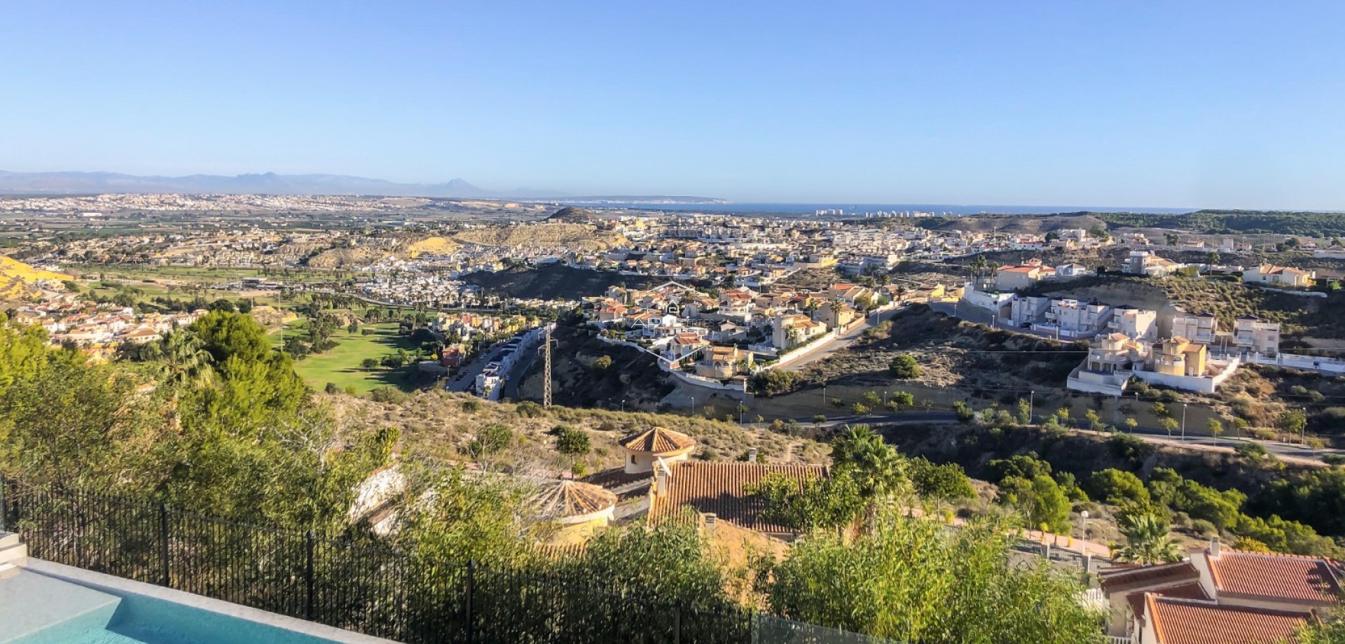 Reventa - Villa - Independiente -
Ciudad Quesada
