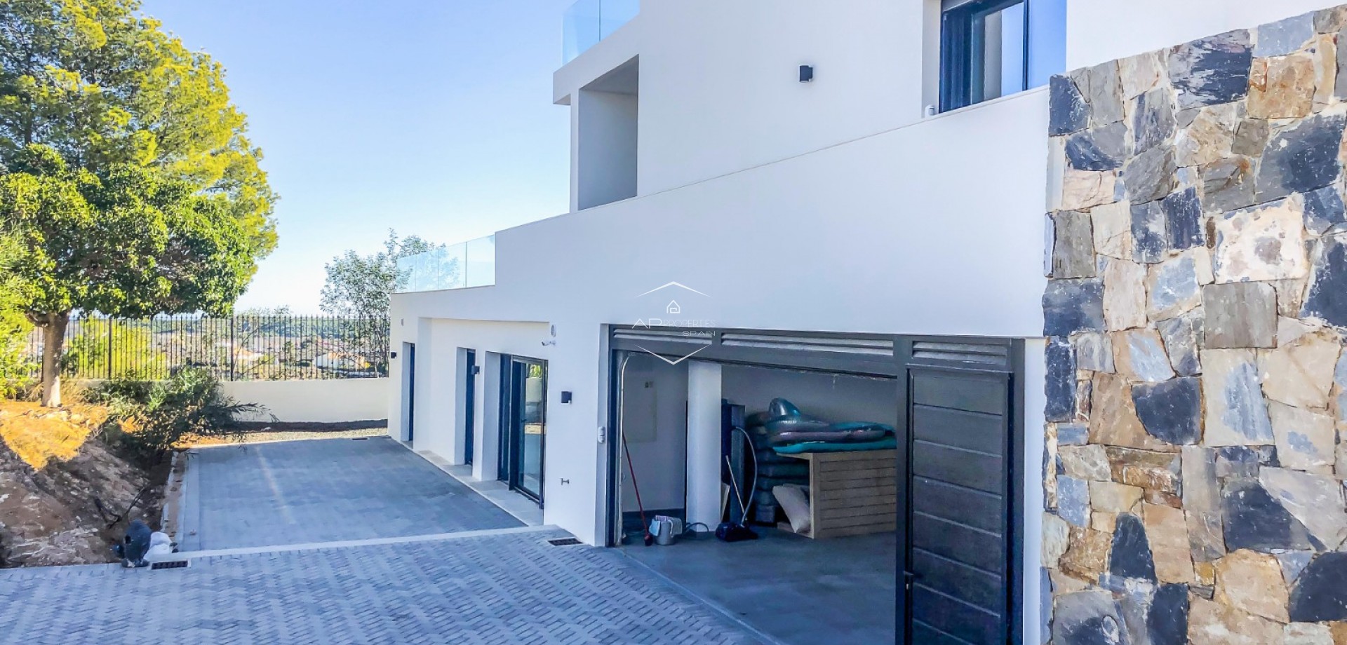 Reventa - Villa - Independiente -
Ciudad Quesada