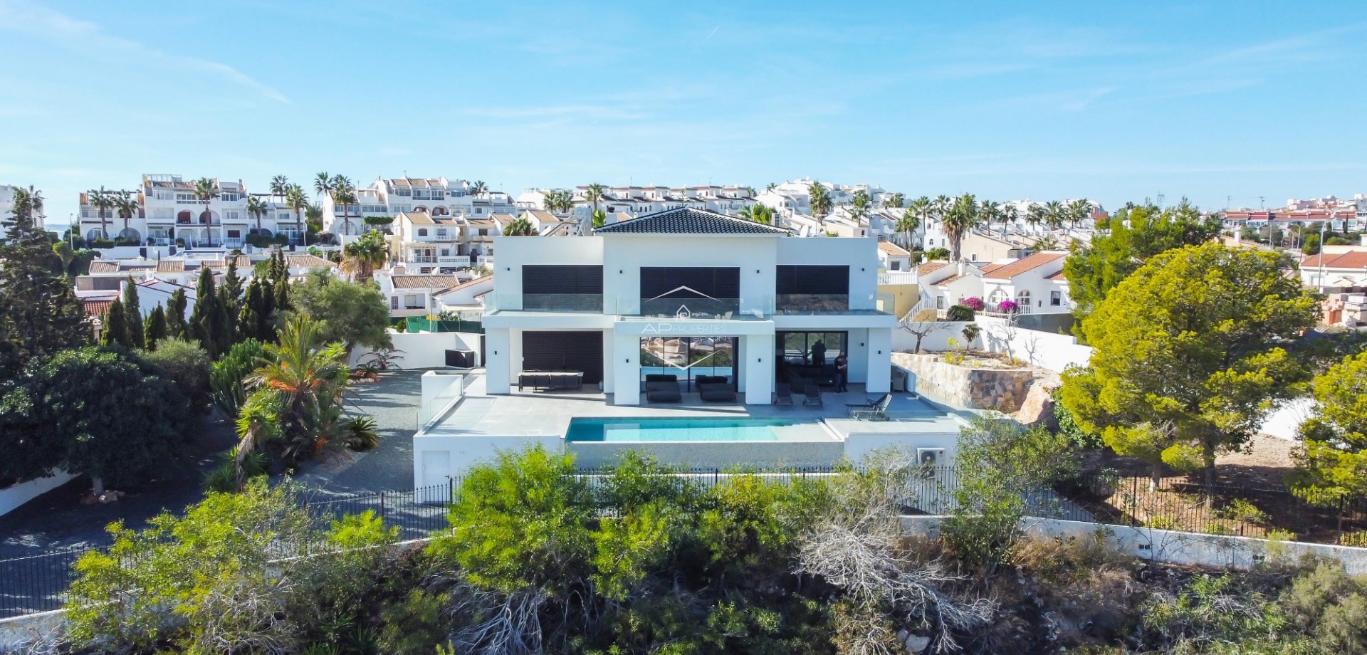 Reventa - Villa - Independiente -
Ciudad Quesada