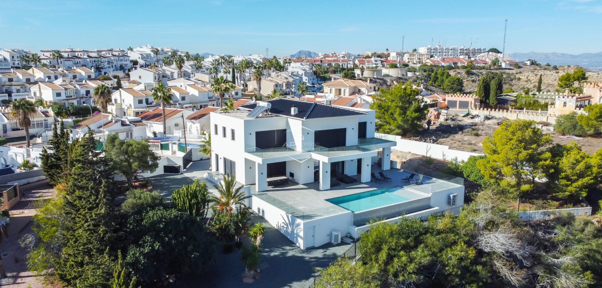 Reventa - Villa - Independiente -
Ciudad Quesada