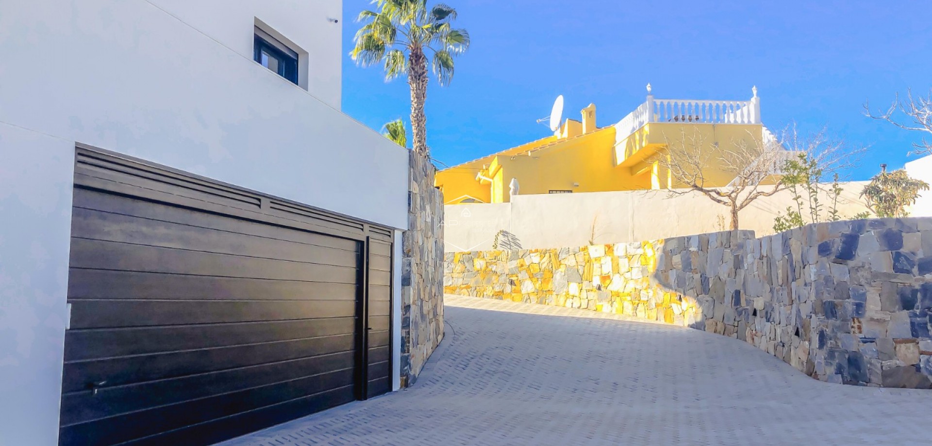 Reventa - Villa - Independiente -
Ciudad Quesada