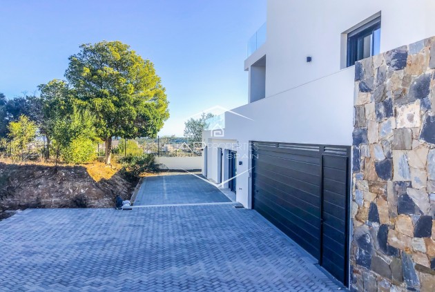 Reventa - Villa - Independiente -
Ciudad Quesada