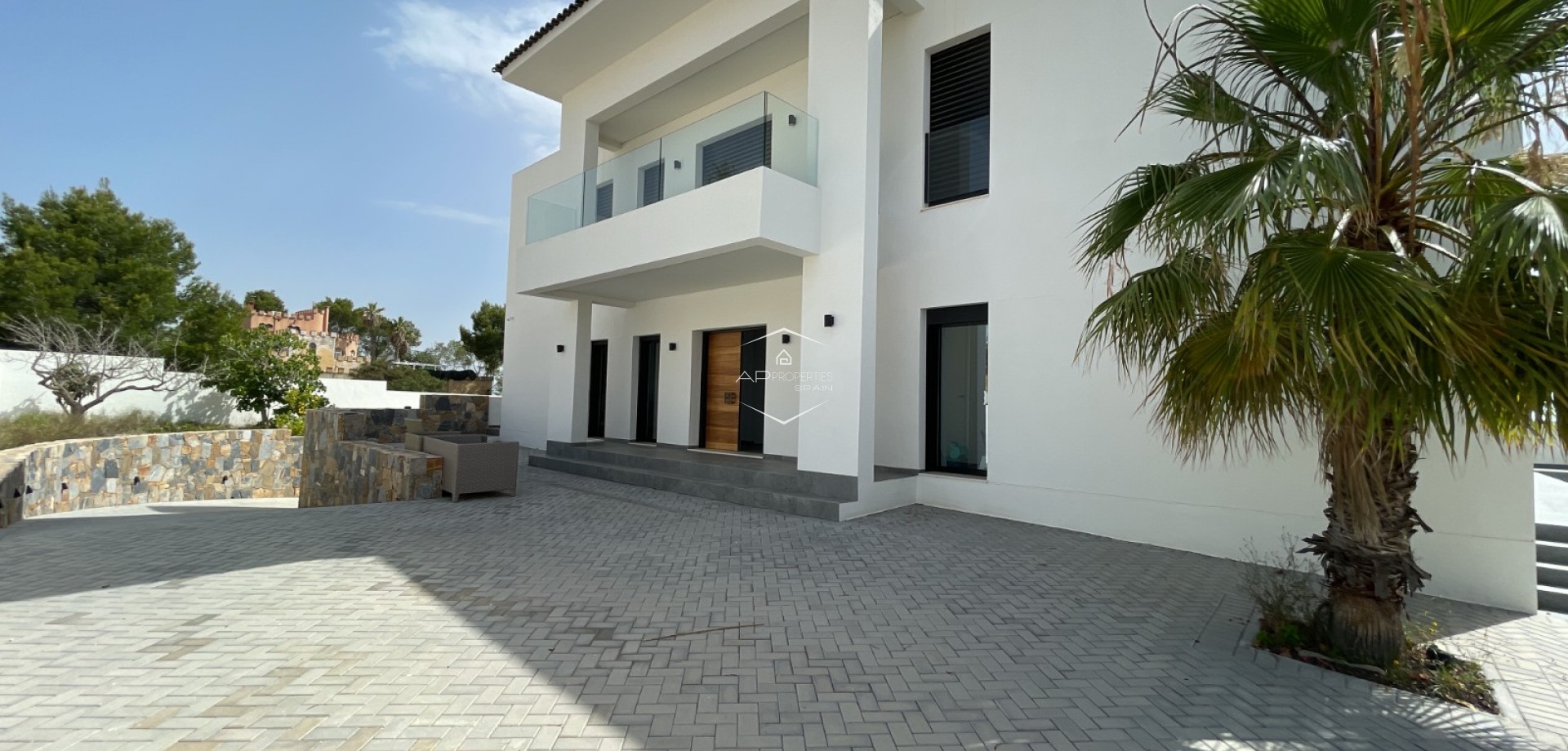 Reventa - Villa - Independiente -
Ciudad Quesada
