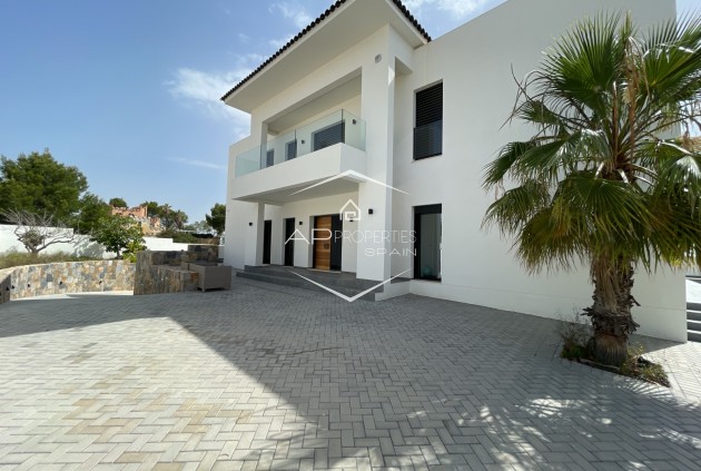 Reventa - Villa - Independiente -
Ciudad Quesada