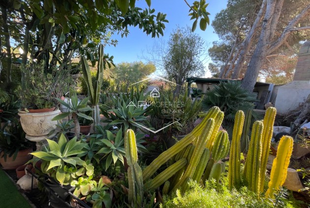 Resale - Villa - Detached -
Orihuela Costa - Lomas De Cabo Roig