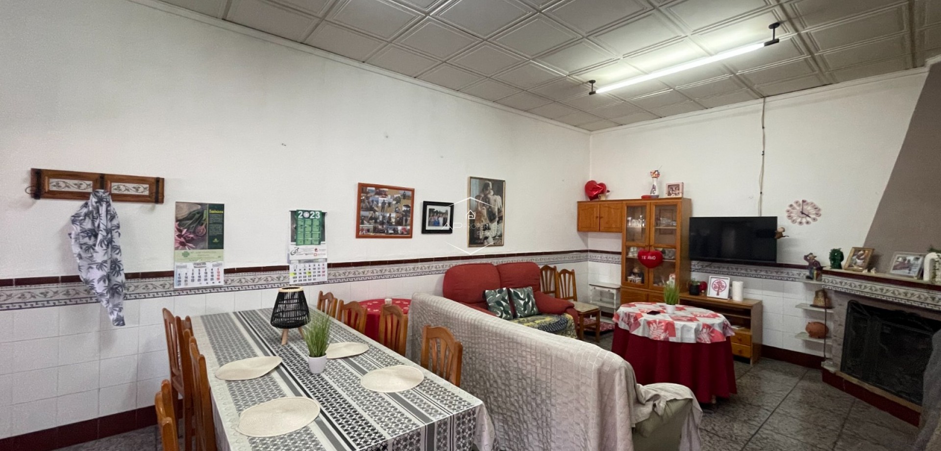 Resale - Villa - Detached -
San Miguel de Salinas - pueblo