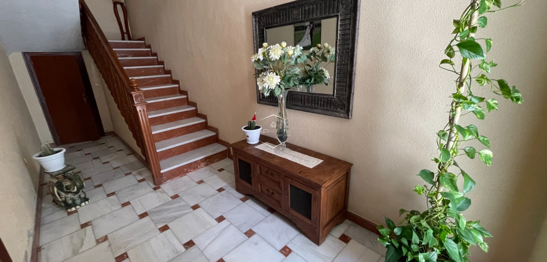 Resale - Villa - Detached -
San Miguel de Salinas - pueblo