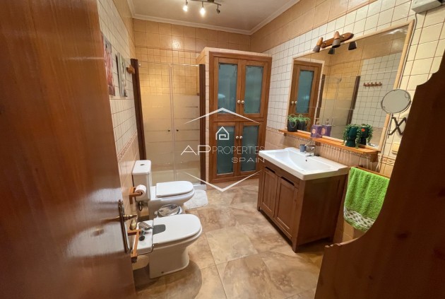 Resale - Villa - Detached -
San Miguel de Salinas - pueblo