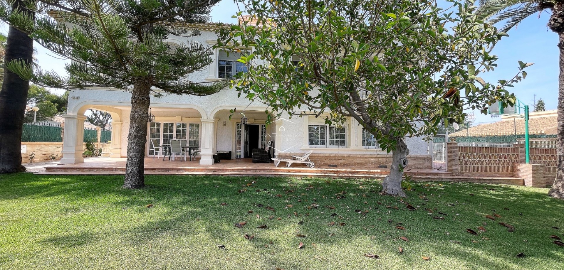 Resale - Villa - Detached -
Orihuela Costa - Cabo Roig