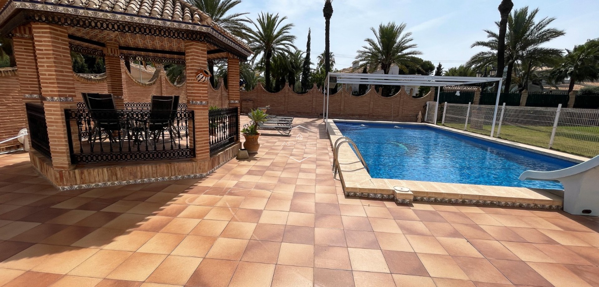 Resale - Villa - Detached -
Orihuela Costa - Cabo Roig