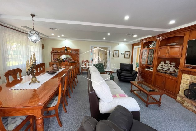 Resale - Villa - Detached -
Orihuela Costa - Cabo Roig