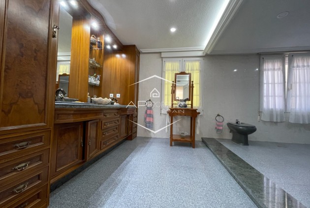 Resale - Villa - Detached -
Orihuela Costa - Cabo Roig