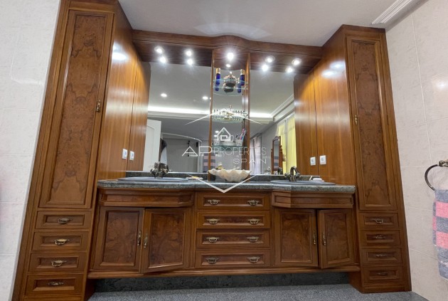 Resale - Villa - Detached -
Orihuela Costa - Cabo Roig