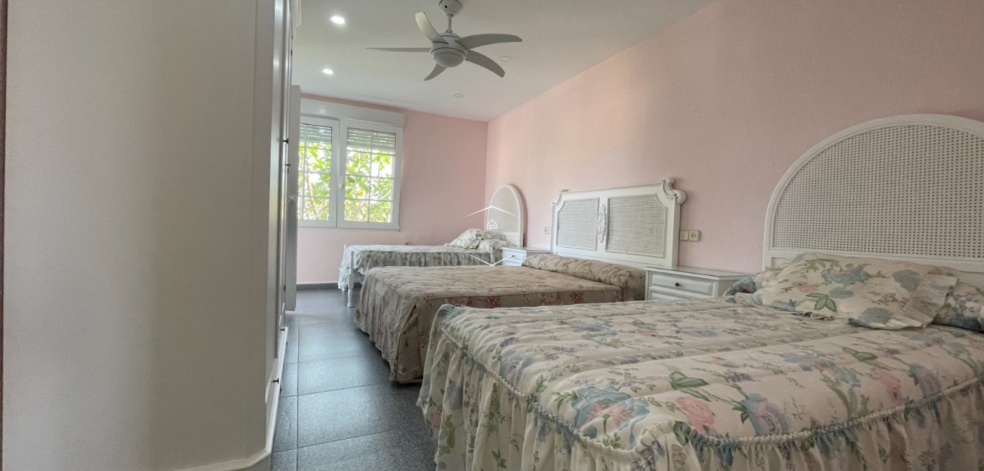 Resale - Villa - Detached -
Orihuela Costa - Cabo Roig