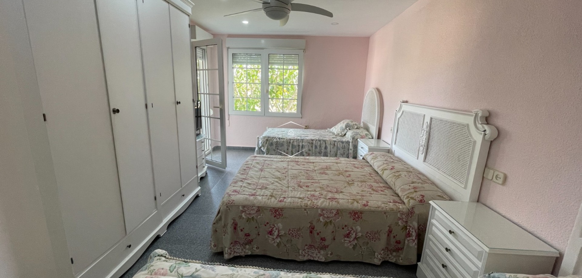 Resale - Villa - Detached -
Orihuela Costa - Cabo Roig