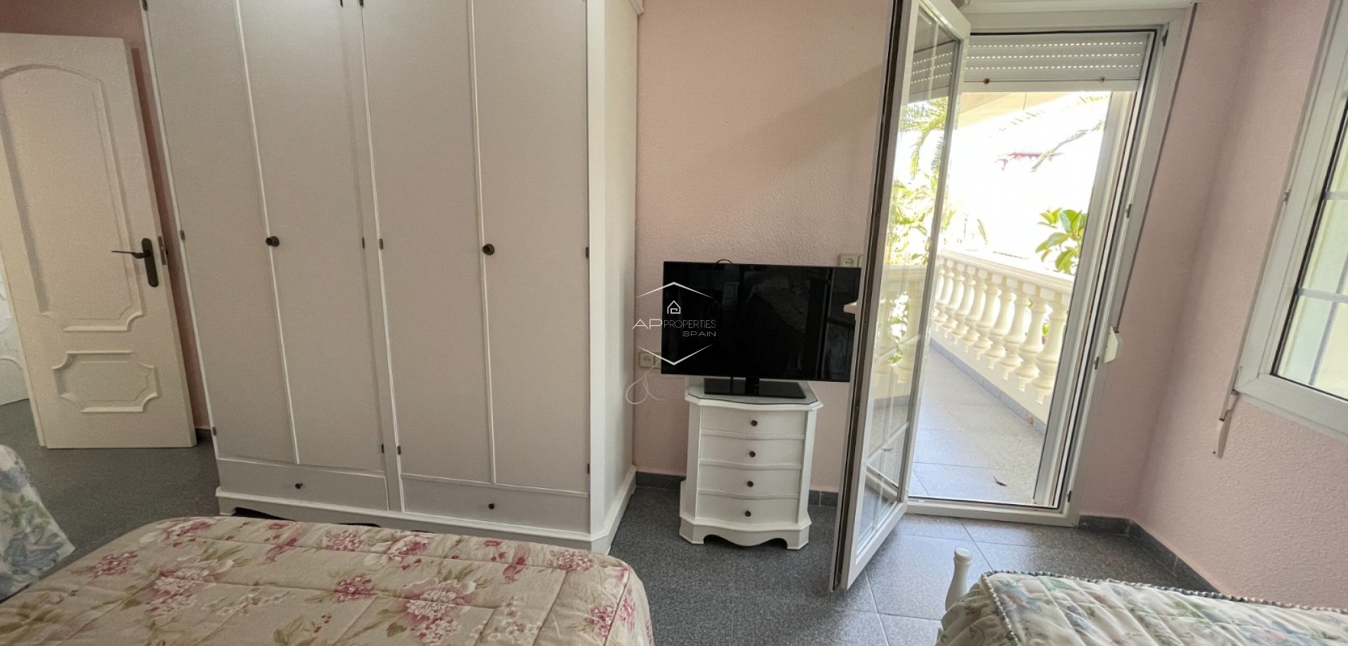 Resale - Villa - Detached -
Orihuela Costa - Cabo Roig