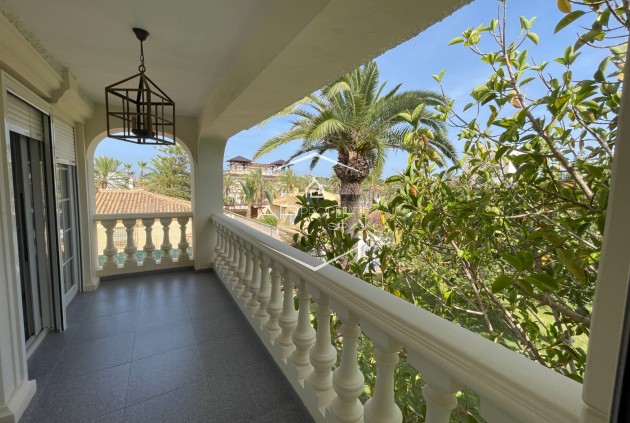 Resale - Villa - Detached -
Orihuela Costa - Cabo Roig