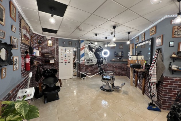 Resale - Commercial -
Guardamar del Segura - Guardamar pueblo