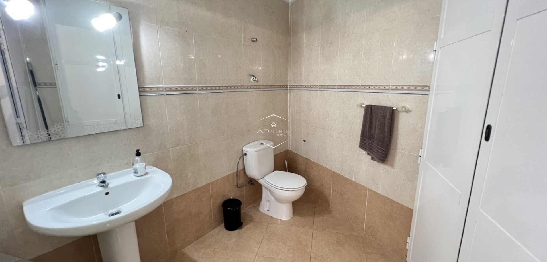 Resale - Commercial -
Guardamar del Segura - Guardamar pueblo