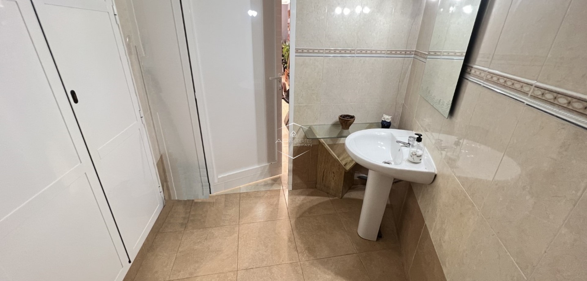 Resale - Commercial -
Guardamar del Segura - Guardamar pueblo