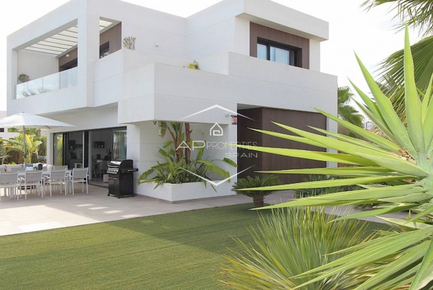 Resale - Villa - Detached -
Rojales - Ciudad Quesada