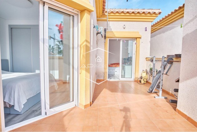 Resale - Villa - Detached -
Los Montesinos - La Herrada