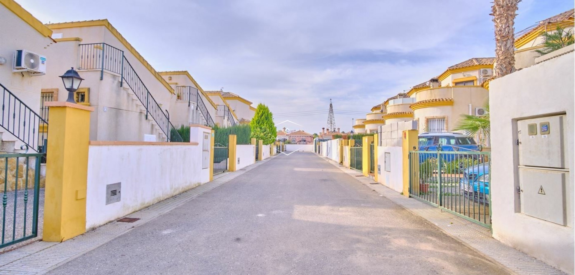 Resale - Villa - Detached -
Los Montesinos - La Herrada