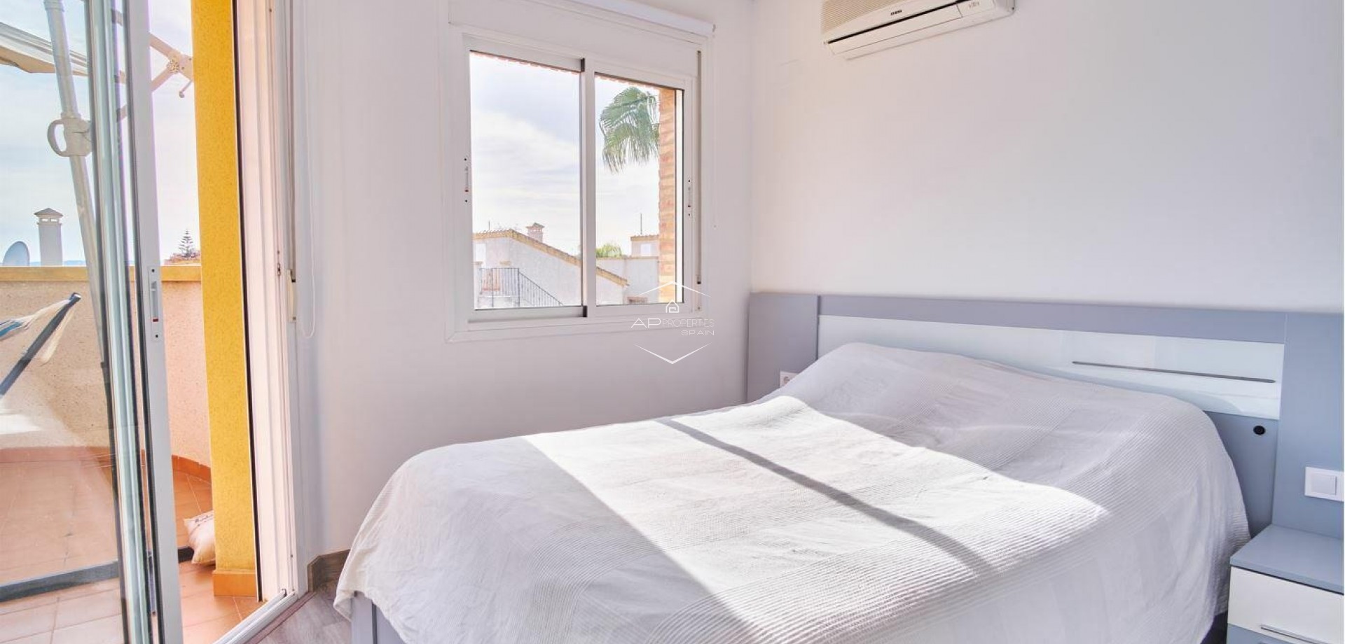 Resale - Villa - Detached -
Los Montesinos - La Herrada